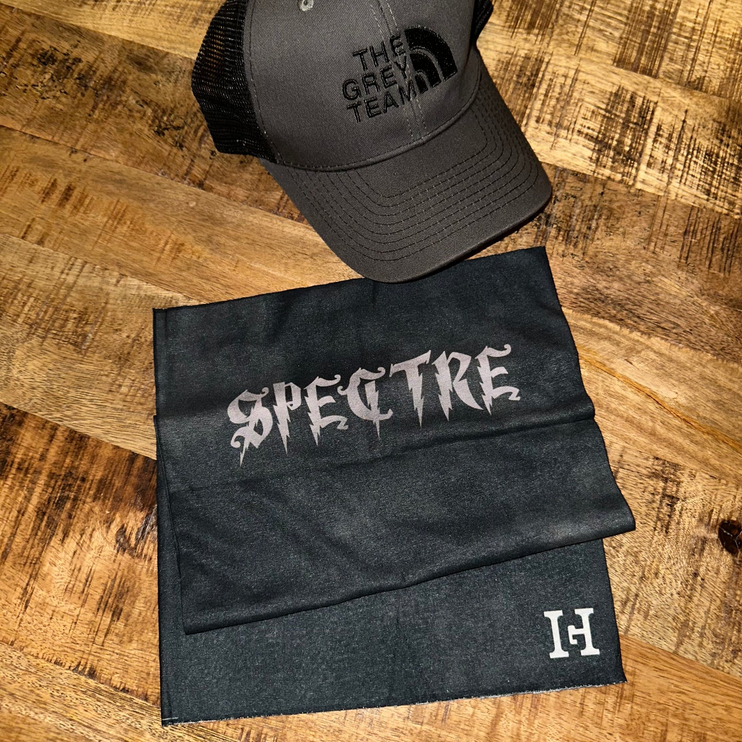 Cache-cou SPECTRE « gris smoke »