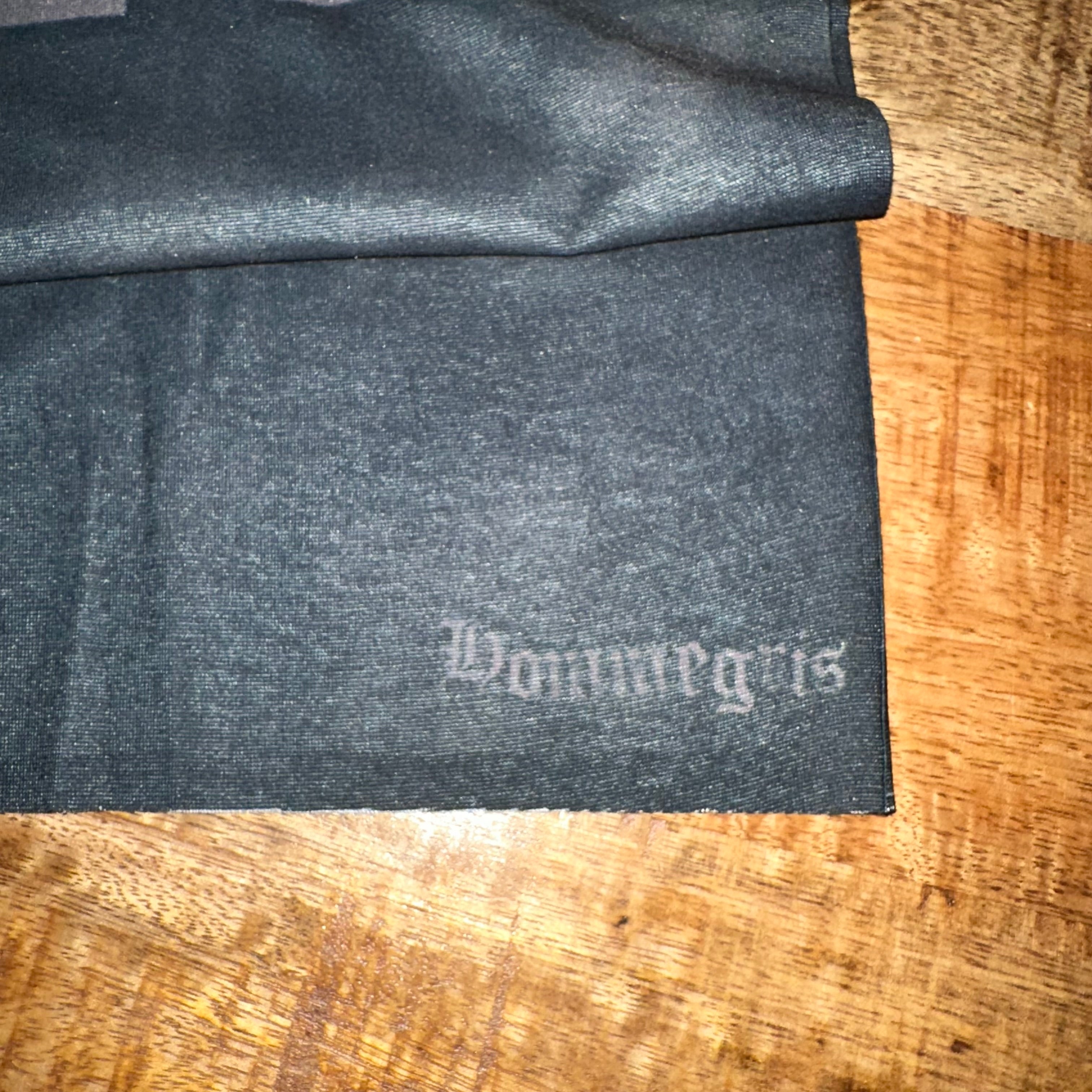 Cache-cou HommeGris « grey smoke v2 »